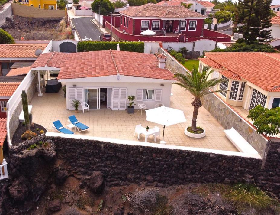 Beachfront Villa And Pool Puerto de Santiago  Eksteriør bilde